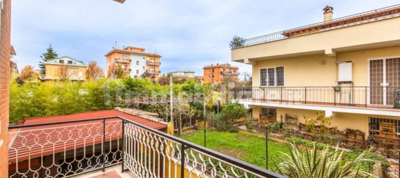 3 bedrooms Apartment in Rome, Italy No. 317544 21