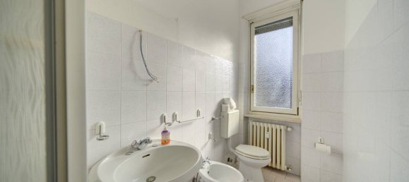 3 rooms Apartment in Trofarello, Italy No. 53261 24