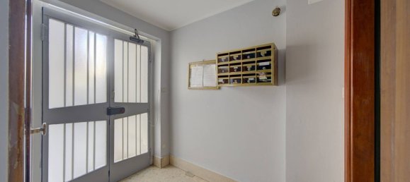 3 rooms Apartment in Trofarello, Italy No. 53261 17