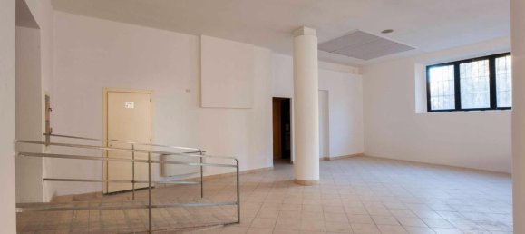  عقار تجاري في Poggibonsi, Italy 160متر مربع رقم 14253 7