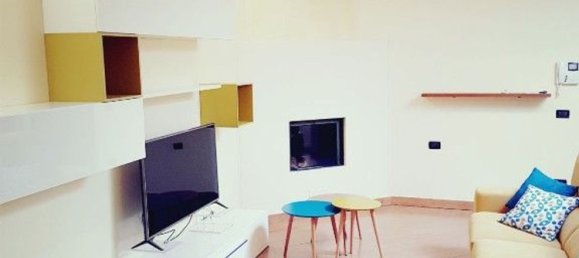 3-salle Appartement à Reggio Emilia, Italy No. 131492 2