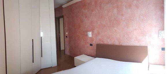 3-salle Appartement à Reggio Emilia, Italy No. 131492 12