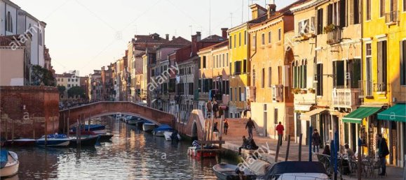 3 rooms Commercial property in Venice, Italy No. 61555 15