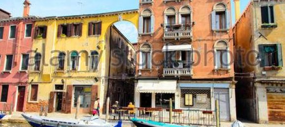 3 rooms Commercial property in Venice, Italy No. 61555 16