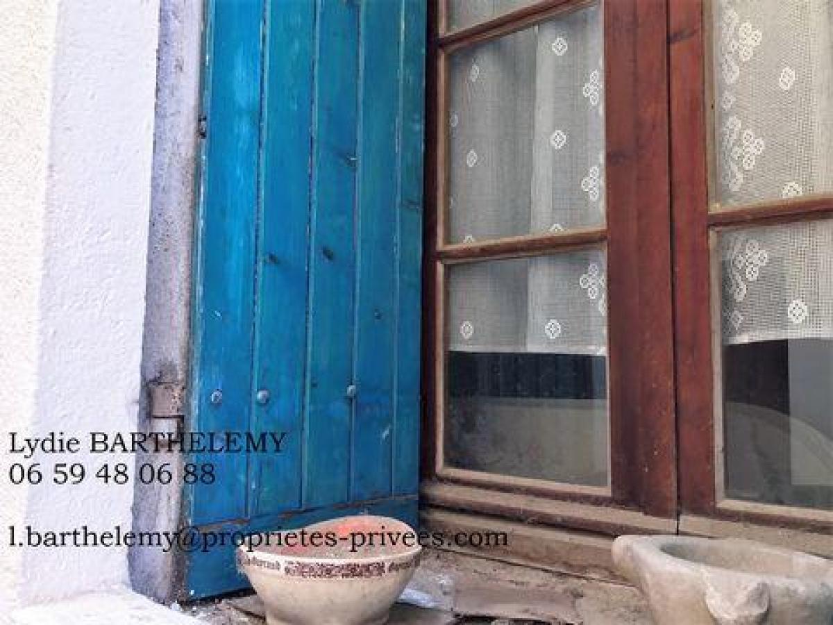 2 bedrooms House in Servian, France No. 25833