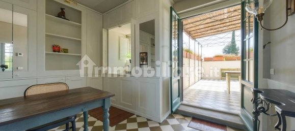 1 bedroom Apartment in Florence, Italy No. 83195 2