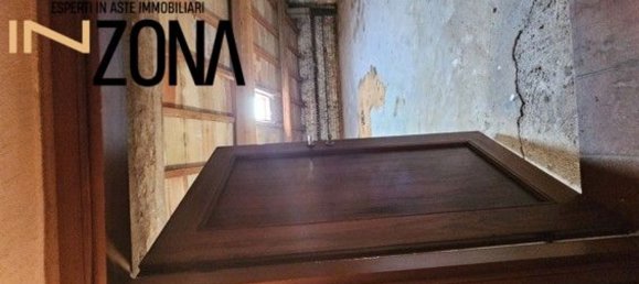 4 rooms House in Cavezzo, Italy No. 95953 27