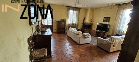 4 rooms House in Cavezzo, Italy No. 95953 29