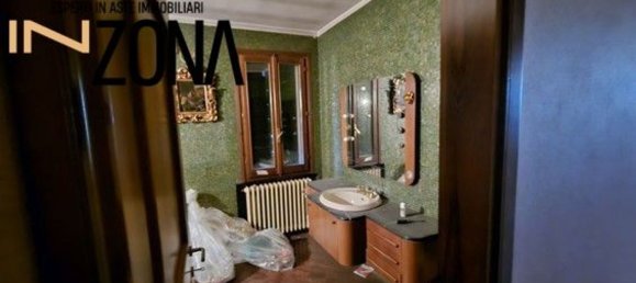 4 rooms House in Cavezzo, Italy No. 95953 26