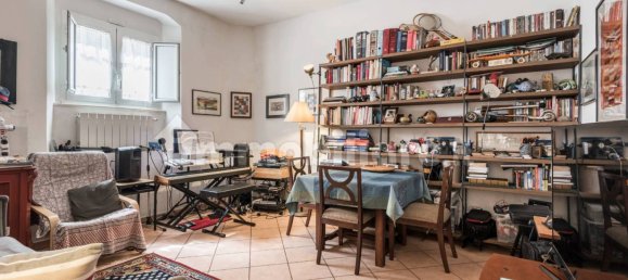 1 bedroom Apartment in Rome, Italy No. 370199 2