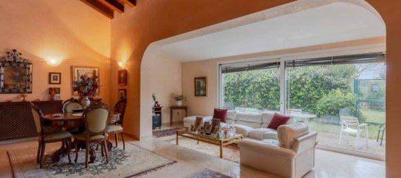 2 bedrooms House in Venice, Italy No. 154029 6