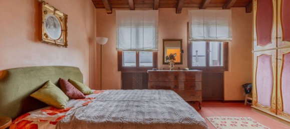 2 bedrooms House in Venice, Italy No. 154029 18