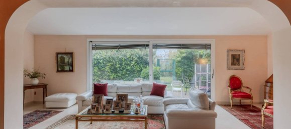 2 bedrooms House in Venice, Italy No. 154029 2