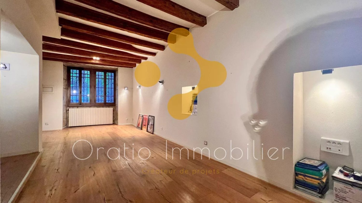 5-salle Bureau à Annecy, France No. 349558