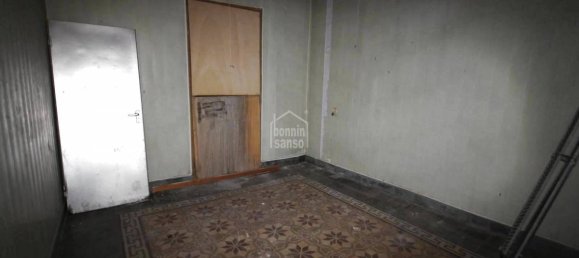 Бар с 3 спальнями в Маон, Испания № 701 10