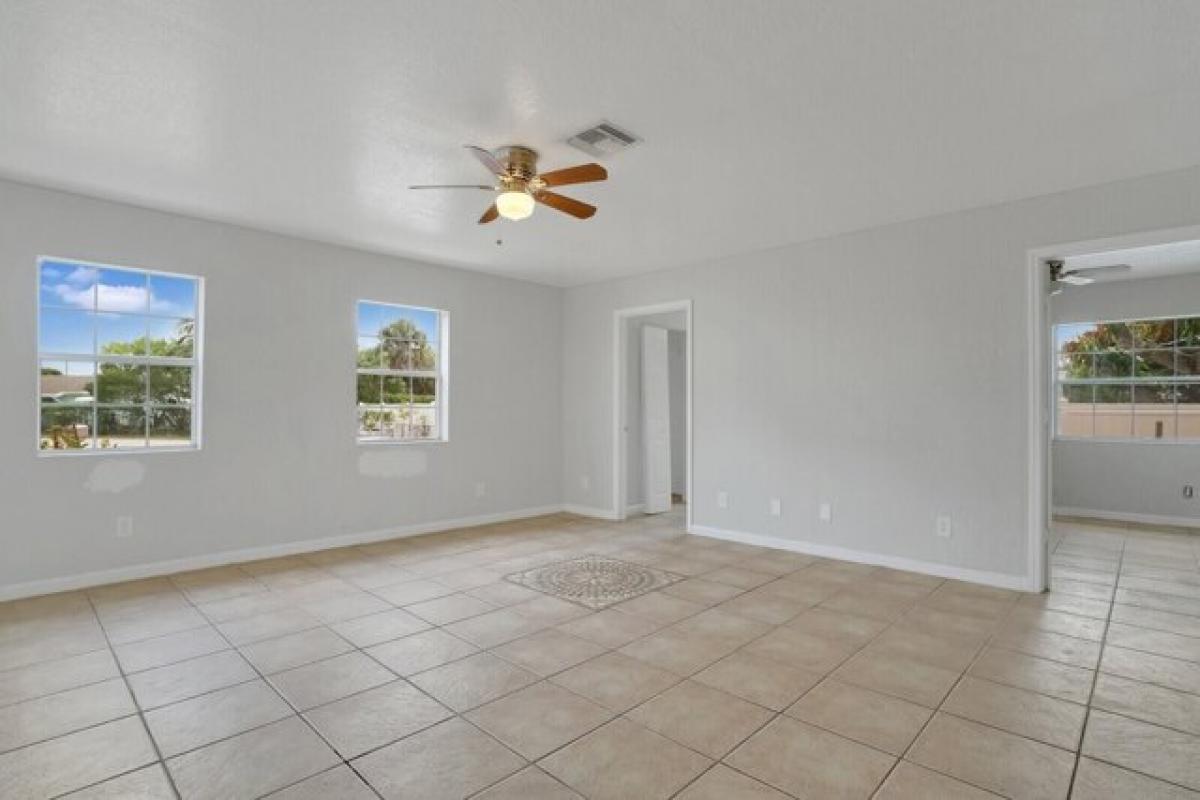 4 bedrooms House in West Palm Beach, USA No. 441418