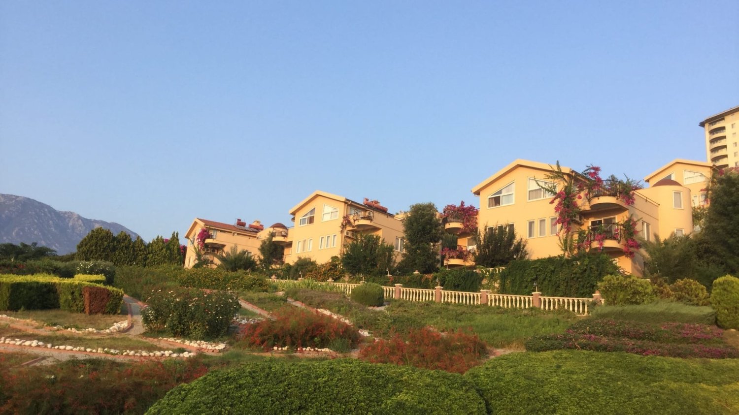 Villa 3+1 in Kargicak, Turkey, Nr. 47979