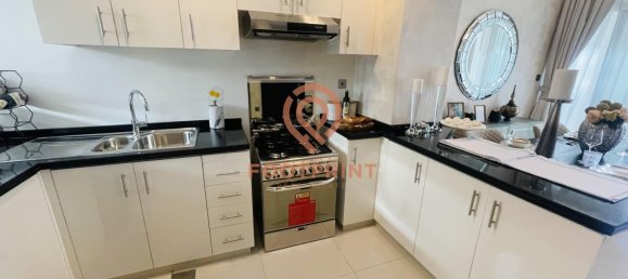 3 bedrooms Villa in Dubai, UAE No. 24497 5