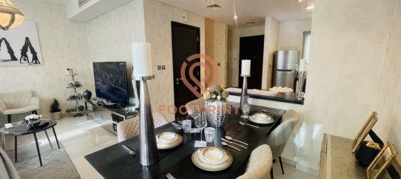 3 bedrooms Villa in Dubai, UAE No. 24497 7