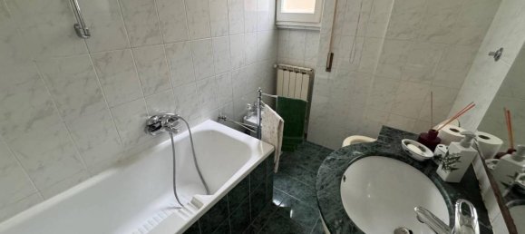 4-Zimmer Wohnung in Florence, Italy, Nr. 37729 11