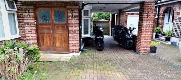 6 bedrooms House in London, United Kingdom No. 13401 17