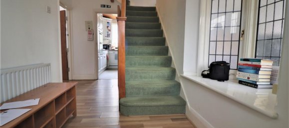 6 bedrooms House in London, United Kingdom No. 13401 4