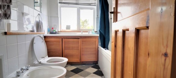 6 bedrooms House in London, United Kingdom No. 13401 13