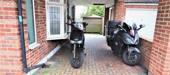 6 bedrooms House in London, United Kingdom No. 13401 18