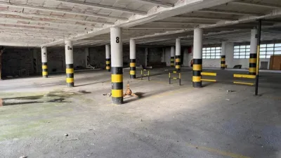 Edifício em Girona, Spain 2242 m² N.º 144304