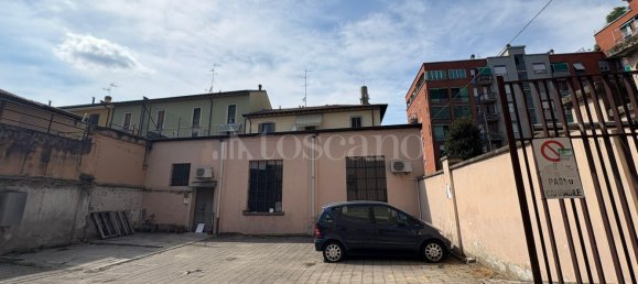 25 rooms Building in Milan, Italy No. 267127 6