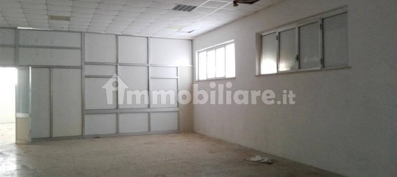 535m² Warehouse in Filottrano, Italy No. 85485 10