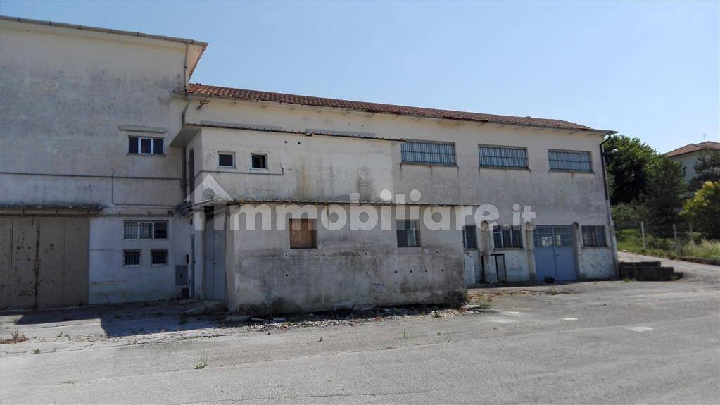 535m² Warehouse in Filottrano, Italy No. 85485