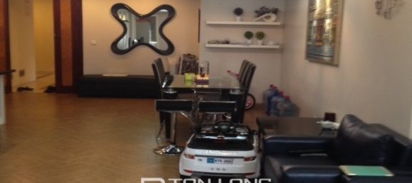 3 Schlafzimmer Wohnung in Tay Ho, Vietnam, Nr. 235 2