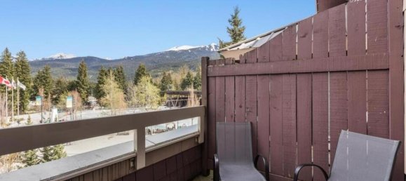 2 bedrooms Condo in British Columbia, Canada No. 1158 3