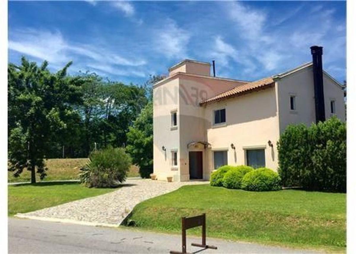 Дом с 3 спальнями в Эсейса, Аргентина № 94641