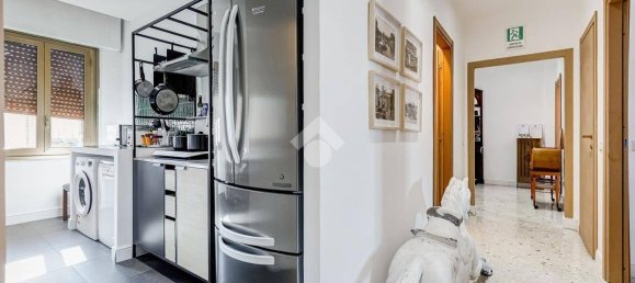 3 bedrooms Apartment in Rome, Italy No. 312856 24