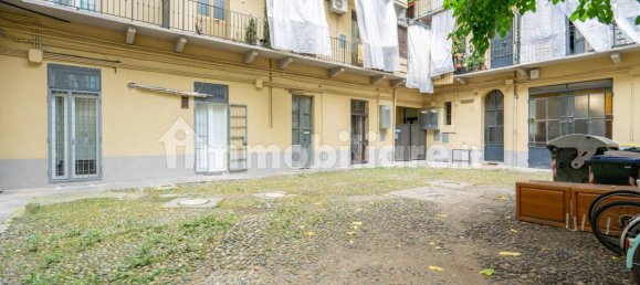 1 bedroom Apartment in Turin, Italy No. 266369 11