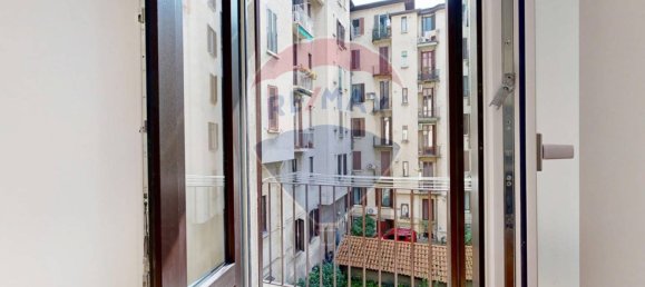 1 bedroom Apartment in Milan, Italy No. 319434 3