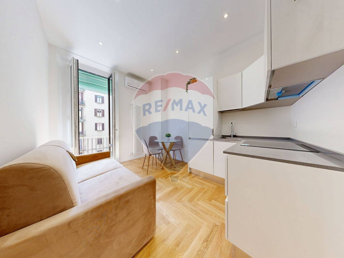 1 bedroom Apartment in Milan, Italy No. 319434