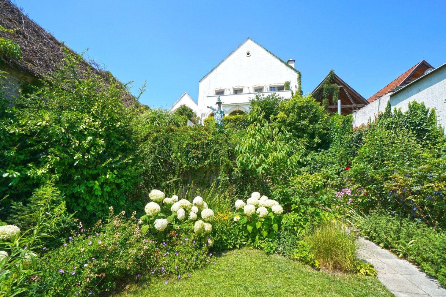 6 rooms House in Morbisch am See, Austria No. 194842