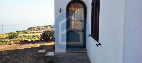 3 rooms Villa in Pantelleria, Italy No. 119479 6