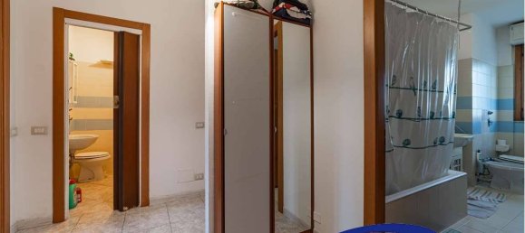 3-Zimmer Penthouse in Rozzano, Italy, Nr. 65526 10