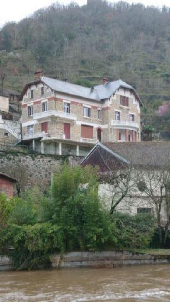 8 bedrooms House in Villefranche-de-Rouergue, France No. 31003