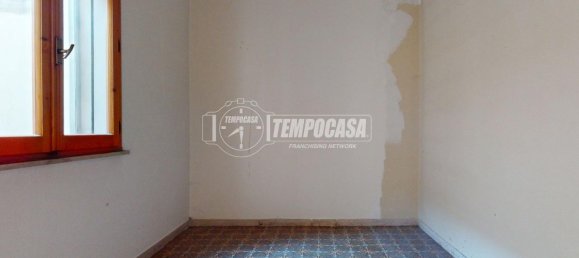 3 rooms Apartment in Cento, Italy No. 169340 5