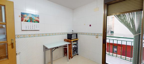 Apartamento de 4 dormitorios en Zaragoza, Spain No. 64496 14