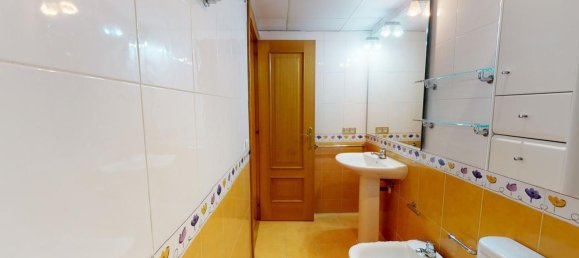 Apartamento de 4 dormitorios en Zaragoza, Spain No. 64496 24