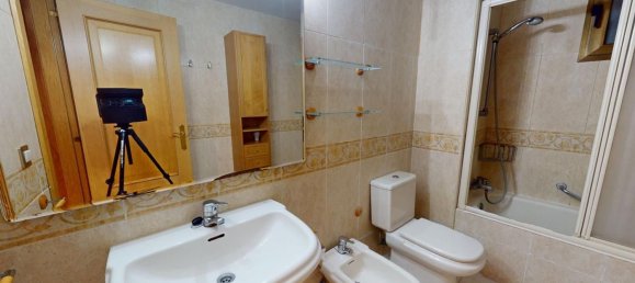Apartamento de 4 dormitorios en Zaragoza, Spain No. 64496 39