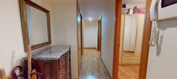 Apartamento de 4 dormitorios en Zaragoza, Spain No. 64496 2