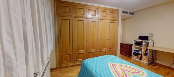 Apartamento de 4 dormitorios en Zaragoza, Spain No. 64496 31