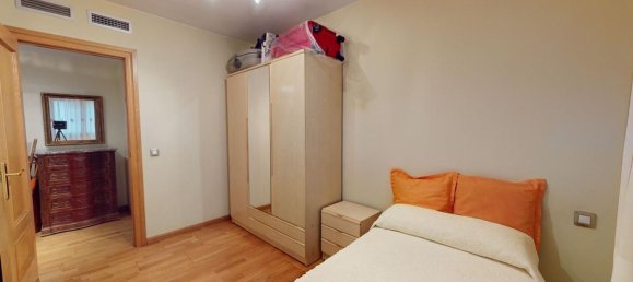 Apartamento de 4 dormitorios en Zaragoza, Spain No. 64496 20